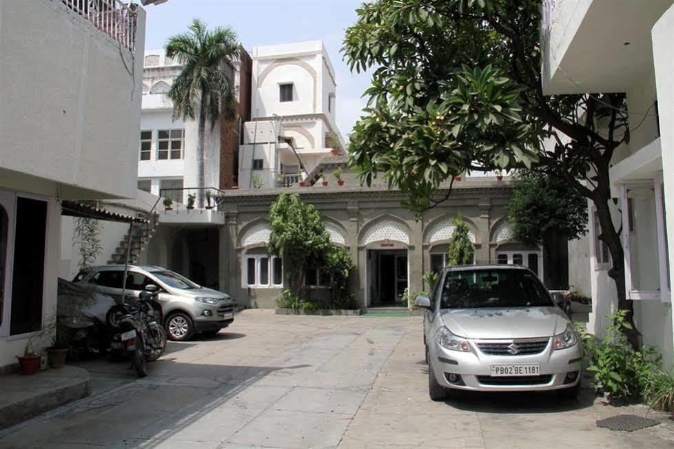 Tourist Guest House Amritsar Exterior foto